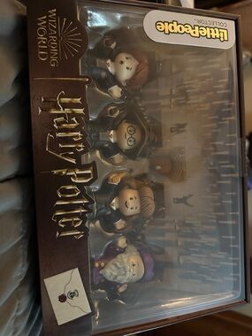 Harry Potter Little People Collector Set - Brown, Black, Purple
